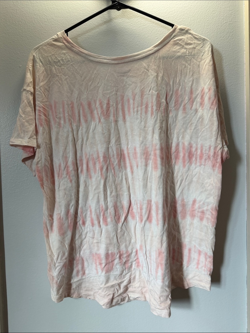 Old Navy Pink Tie-Dye Short Sleeve Tee - Picture 3 of 3